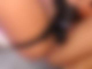 LaylaCruzRose's Live Sex Cam Show