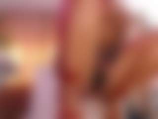 Live cam show with LaylaCruzRose - Petite MILF on xxxlivecams.org
