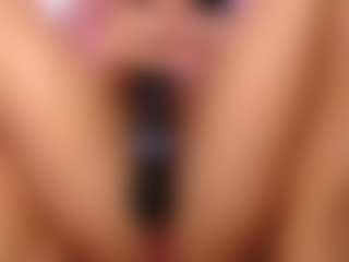 LaylaCruzRose's Live Sex Cam Show