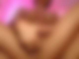 LaylaCruzRose's Live Sex Cam Show