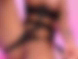 Live cam show with LaylaCruzRose - Squirt MILF on camtv