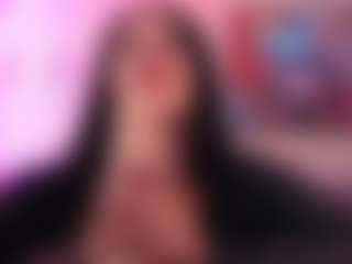 Live cam show with LaylaCruzRose - Petite on chickslive.net
