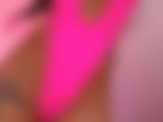 LaylaCruzRose's Live Sex Cam Show