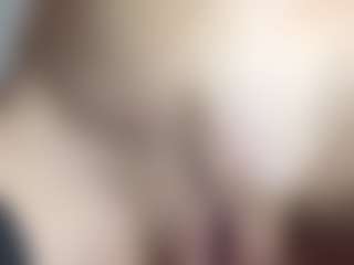 Show de cam en vivo con Cassie - Hairy Pussy en Camsoda