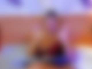 Live cam show with Madison - Smoking on SinfulBabes