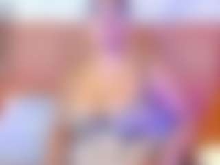 Live cam show with Madison - MILF on Gym Cam Girls