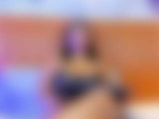 Live cam show with Madison - Spank on TeamSkeetLive