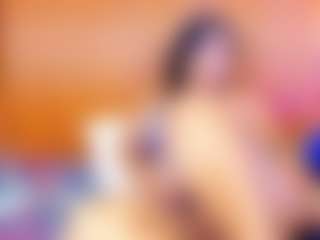 Live cam show with Madison - Natural on CamClone