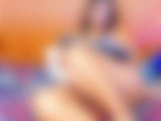 Live cam show with Madison - HD MILF on fapnchat