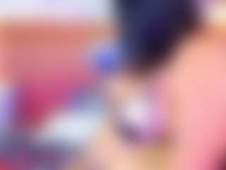 Live cam show with Madison - Eating Pussy on livesuperchat.net
