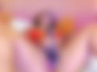 Live cam show with Madison - Italian Mature on CamwithHer | colombia