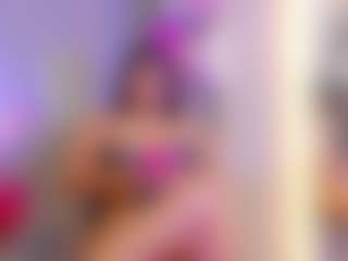 Live cam show with Madison - Drinking on fapnchat