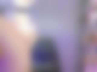 Live cam show with Madison - Public Curvy on Camming Site