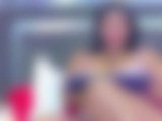 Live cam show with Madison - Thong on AdultVida.com