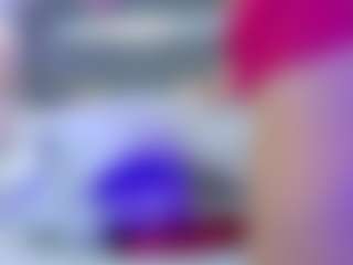 Live cam show with Madison - Brown Eyes Mature on livesuperchat.net