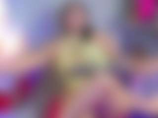Live cam show with Madison - Amateur MILF on TottyGirls