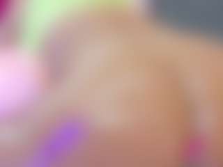 Live cam show with Madison - Big Tits Mature on camgirlchat.live