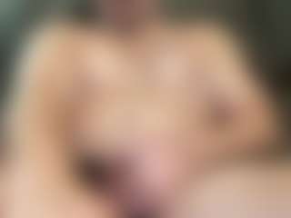 naughtiboi23's Live Sex Cam Show