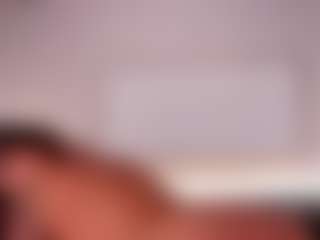 Live cam show with Steffany Beck - Lesbian on Uber Horny