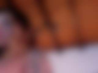Live cam show with Steffany Beck - Striptease on Camming Site