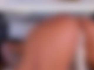 Live cam show with Steffany Beck - Living Room on Camsoda