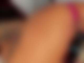 Live cam show with Steffany Beck - Athletic BBW on 1on1-livenow
