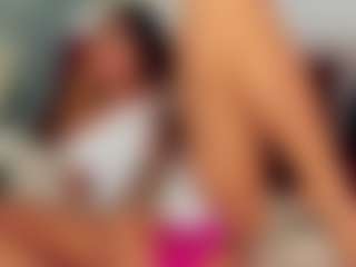 Live cam show with Steffany Beck - Deepthroat on Camsoda