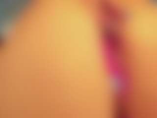 Live cam show with Steffany Beck - Lush on xheatlive.com