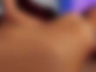 Live cam show with Steffany Beck - Shaved Pussy on xxxlivecams.org