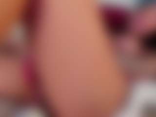 Live cam show with Steffany Beck - Fingering on Dare Cams