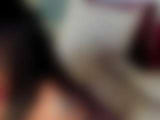Live cam show with Steffany Beck - Striptease Latina on Dolls Live