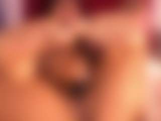 Live cam show with Steffany Beck - Brown Eyes Curvy on Camsoda
