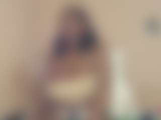 Live cam show with hottychubby - Brown Eyes MILF on Camming Site