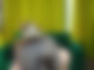 EmmiGreen's Live Sex Cam Show