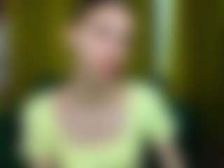EmmiGreen's Live Sex Cam Show