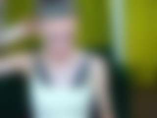 EmmiGreen's Live Sex Cam Show