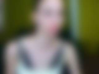 EmmiGreen's Live Sex Cam Show