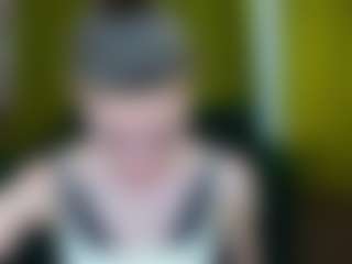 EmmiGreen's Live Sex Cam Show