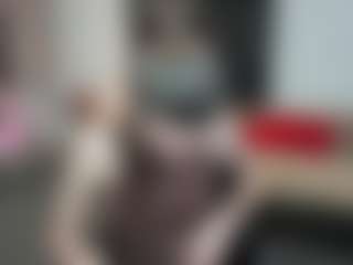 EmmiGreen's Live Sex Cam Show