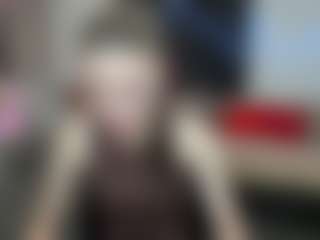 EmmiGreen's Live Sex Cam Show