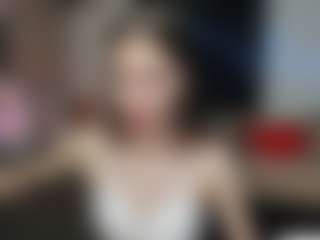 EmmiGreen's Live Sex Cam Show