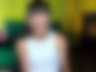 EmmiGreen's Live Sex Cam Show