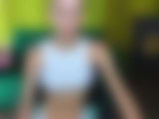 EmmiGreen's Live Sex Cam Show