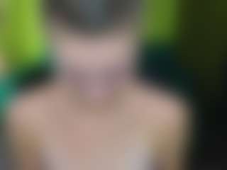EmmiGreen's Live Sex Cam Show
