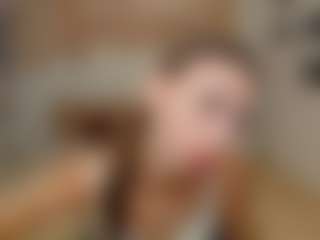 EmmiGreen's Live Sex Cam Show