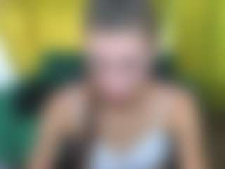 EmmiGreen's Live Sex Cam Show