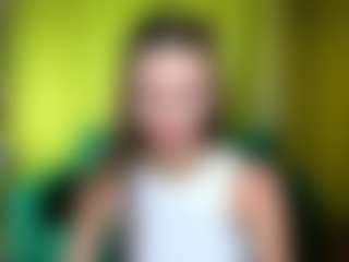 EmmiGreen's Live Sex Cam Show