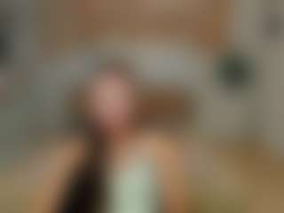 EmmiGreen's Live Sex Cam Show