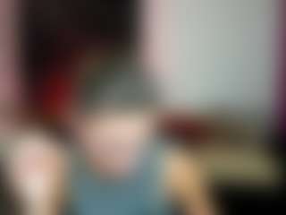EmmiGreen's Live Sex Cam Show