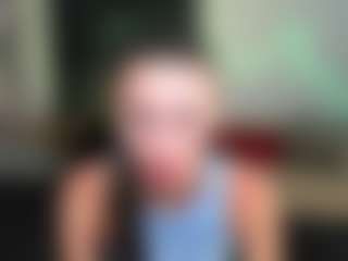 EmmiGreen's Live Sex Cam Show